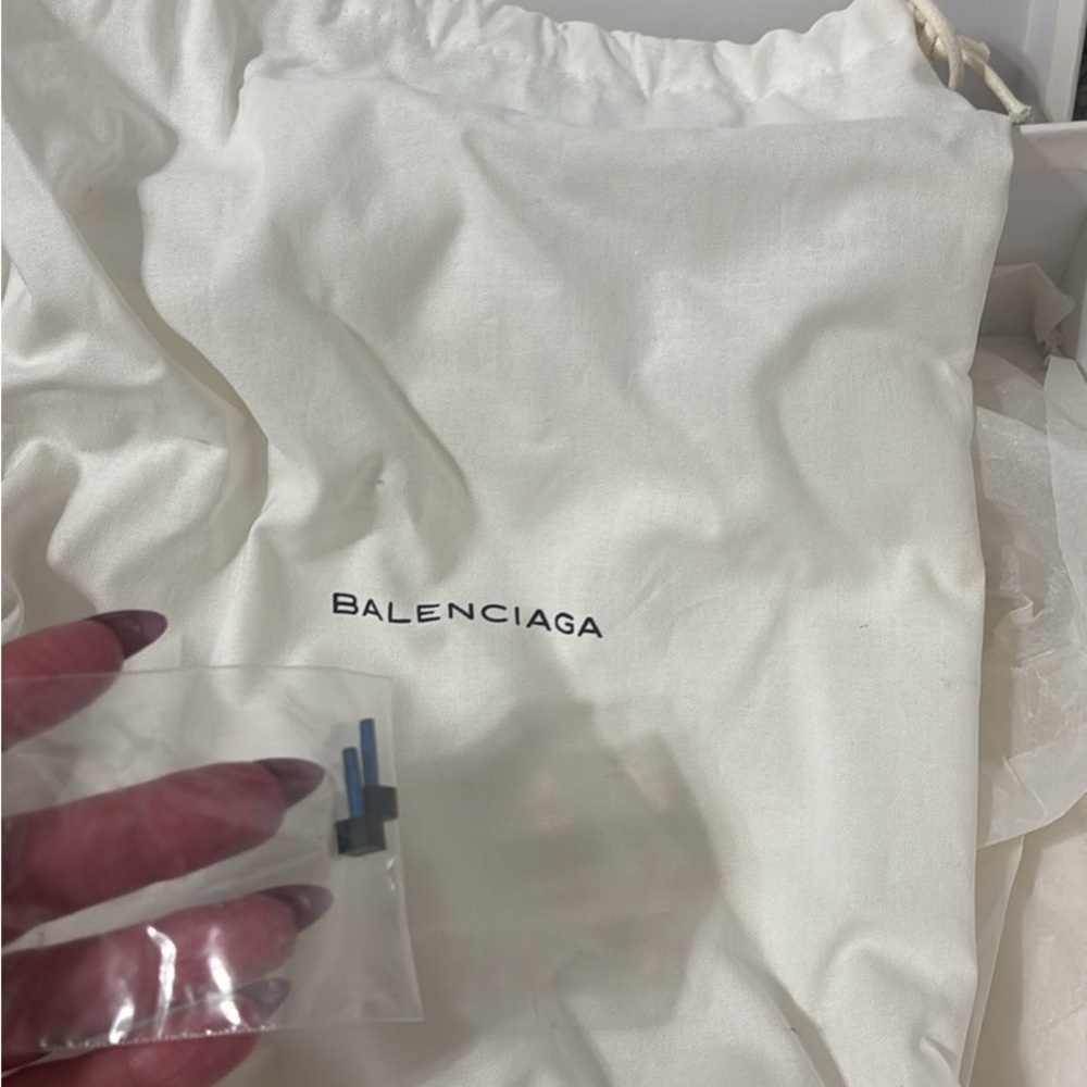 Balenciaga Women's Silver and Cream Heels - Picture 3 of 3